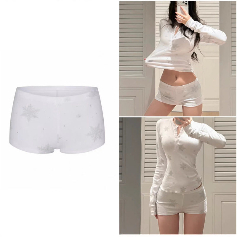 Skim* Original Fabric Christmas Limited Edition Snowflake Rhinestone Boxer Shorts That Can Be Worn Outside, Butt-Lifting Hot Girl Shorts