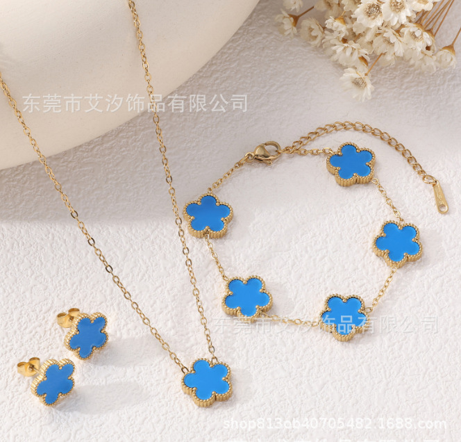 블루 쓰리피스 슈트