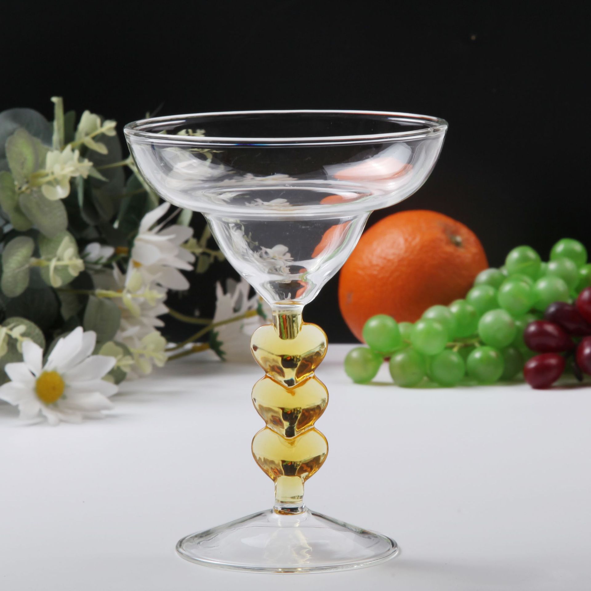 노란색 아이스크림 컵 직경 11.3 높이 15 입 11.3 바닥 8 용량 190ml 무게 119g