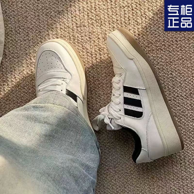 High sports shoes, high quality footwear, universal white shoes, sneakers platform, trend of season