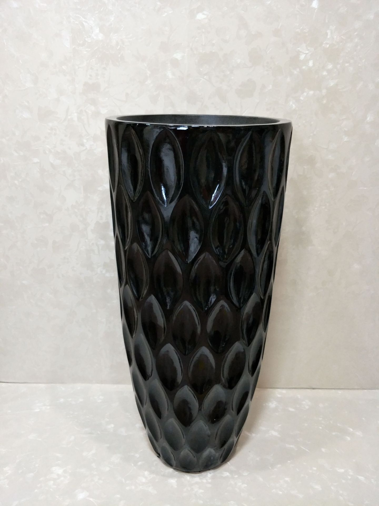 0567-3