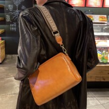 佰缔皮具女包跨境2025新款通勤单肩包大容量邮差包真皮斜挎枕头包