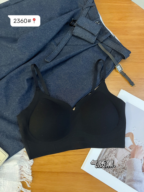 秋冬款粉底液磨毛暖肤无痕内衣固定杯侧收聚拢小云肌背心式文胸罩|undefined