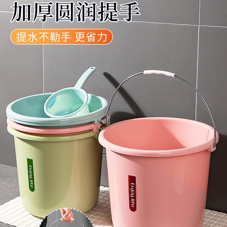Capacious bucket for home use
