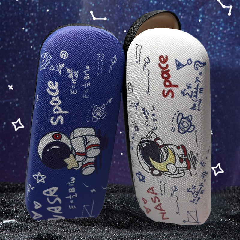 Cartoon Printed Astronaut Glasses Case, High-End Children's Dust-Proof and Pressure-Resistant Glasses Case, Creative Portable Sunglasses Case Cartoon Printed Astronaut Glasses Case, High-End Children's Dust-Proof and Pressure-Resistant Glasses Case, Creative Portable Sunglasses Case
