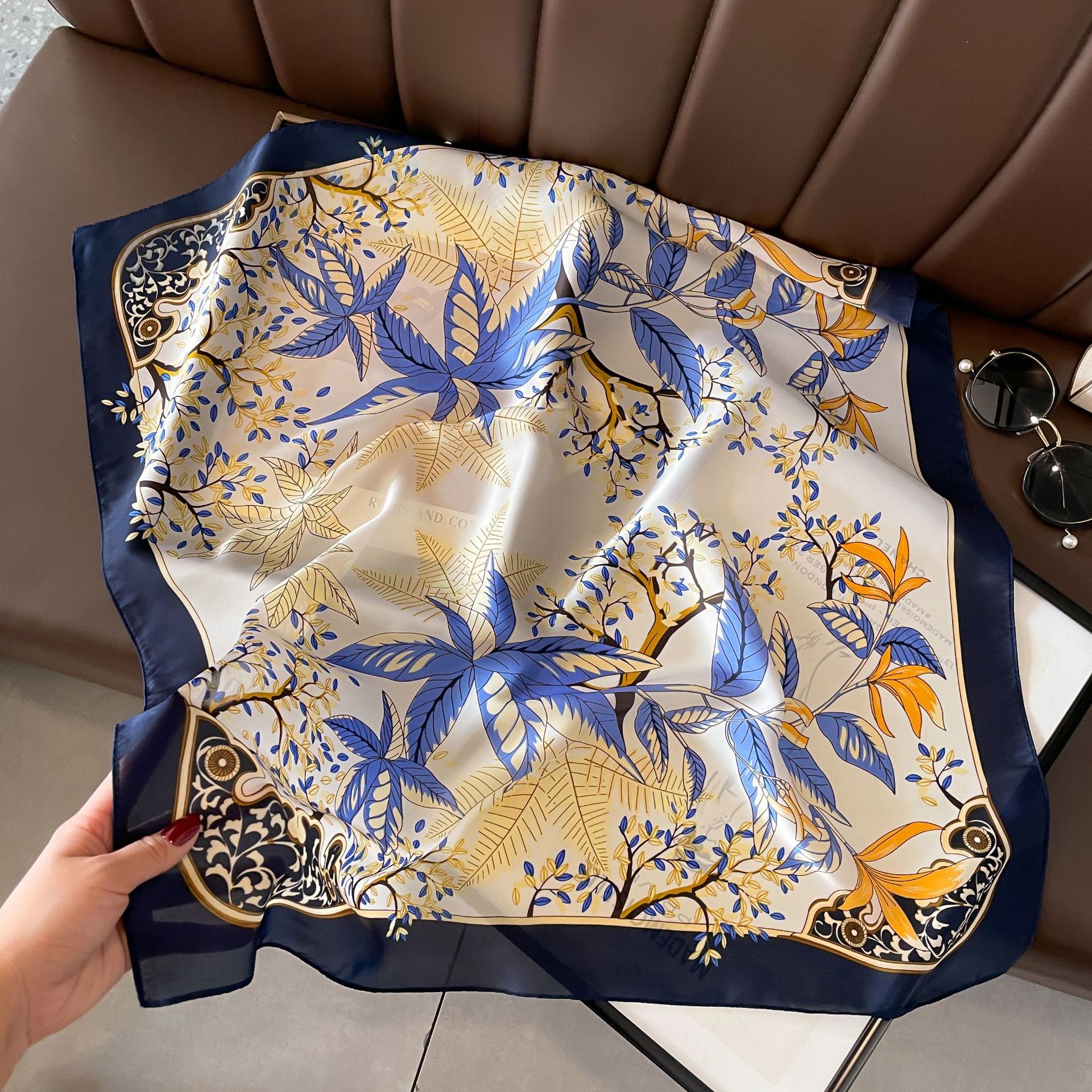 Ny liten fyrkantig halsduk 70 cm koreansk fyrkantig satinhalsduk med växtblomma, sidenhalsduk för kvinnor, dekorativ liten sjalhalsduk_voghion.com