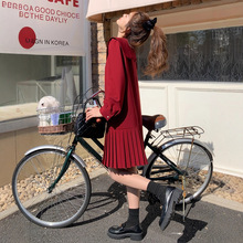 红色长袖连衣裙女2025新款高级感早秋大码宽松小个子百褶衬衫裙子
