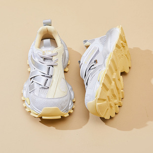 European Influencer Dad Shoes for Women Ins Trend 2025 Summer New Korean Fashion Trendy Thick-Soled Sneakers