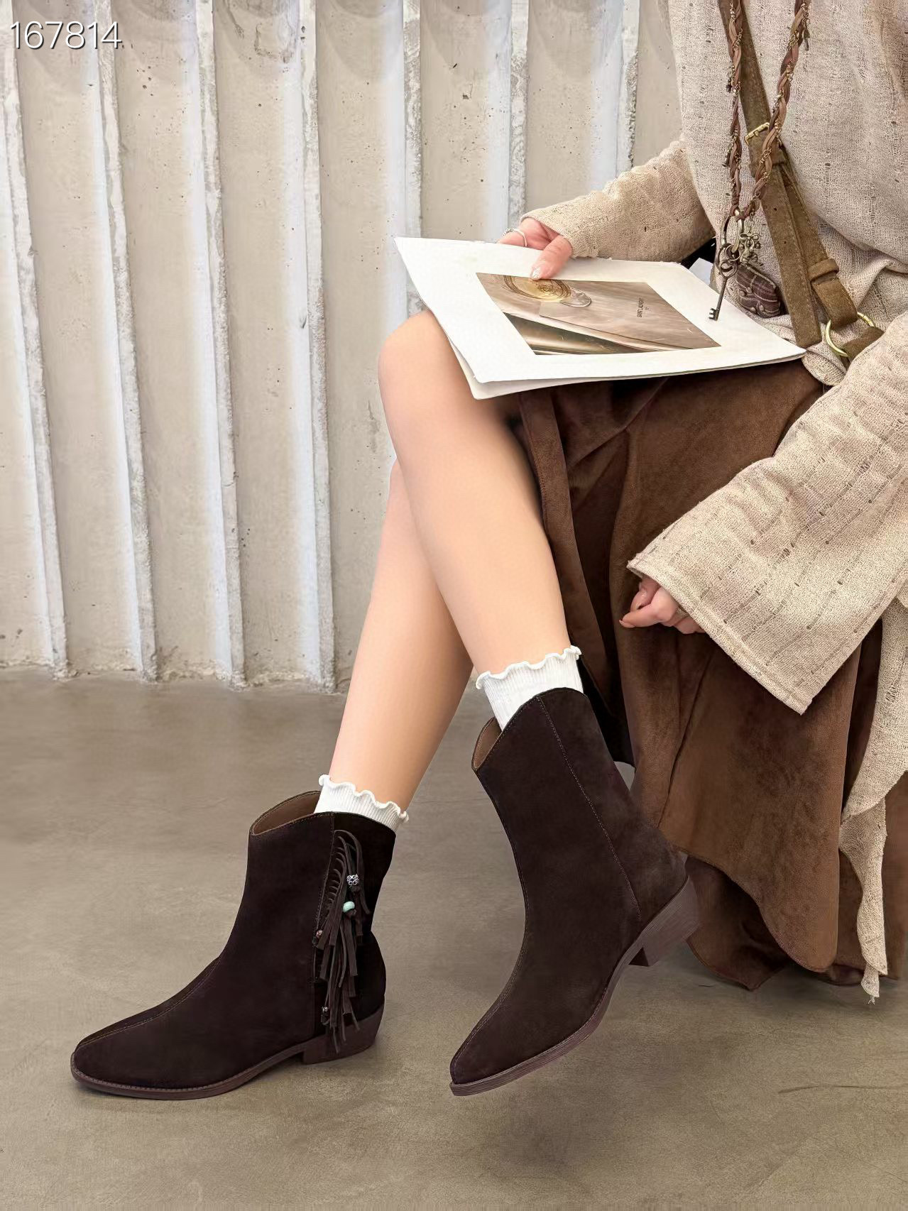 Boot nữ cổ thấp mũi vuông gót thấp da lộn phong cách Pháp — Màu nâu chi tiết 2