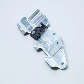 车身及附件;汽车传感器;雨刮器