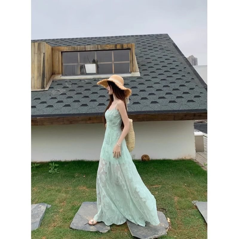 法式蕾丝2025新款吊带连衣裙气质长裙收腰夏季海边度假凤绝美穿搭|undefined