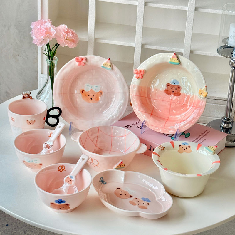 釉下彩甜心小熊陶瓷餐具套装手绘粉色少女心陶瓷餐具可爱立体碗盘