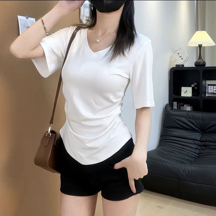 白色