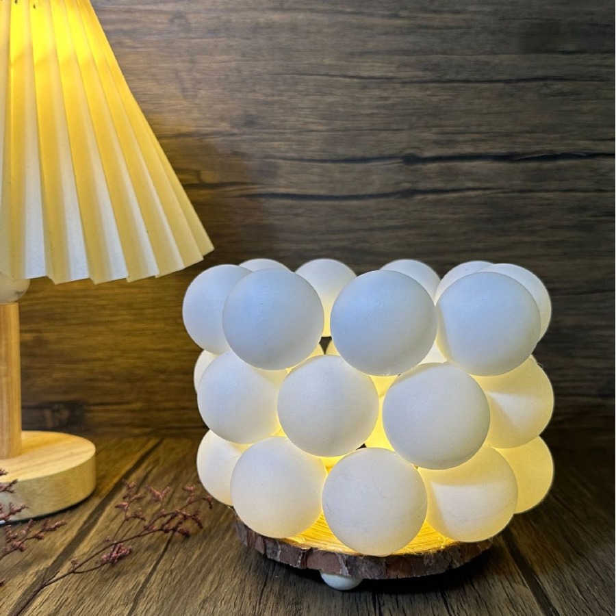 Ping-Pong DIY lámpara de noche para amigos, maestros de género, atmósfera de pequeños adornos, regalos de cumpleaños, lámpara de noche creativa