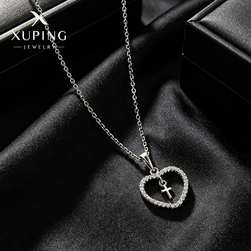 Nuevo collar con colgante en forma de corazón de Xuping, diseño exclusivo con gemas artificiales blancas electrochapadas en aleación, exquisito y versátil.