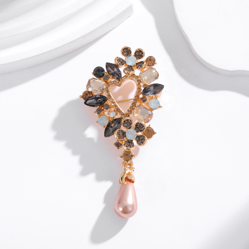 Vintage All-match Palace Style Crystal Corsage Fashion Personalized Flower Hydro Pendant Pin New Style Accessories Trendy Brooch