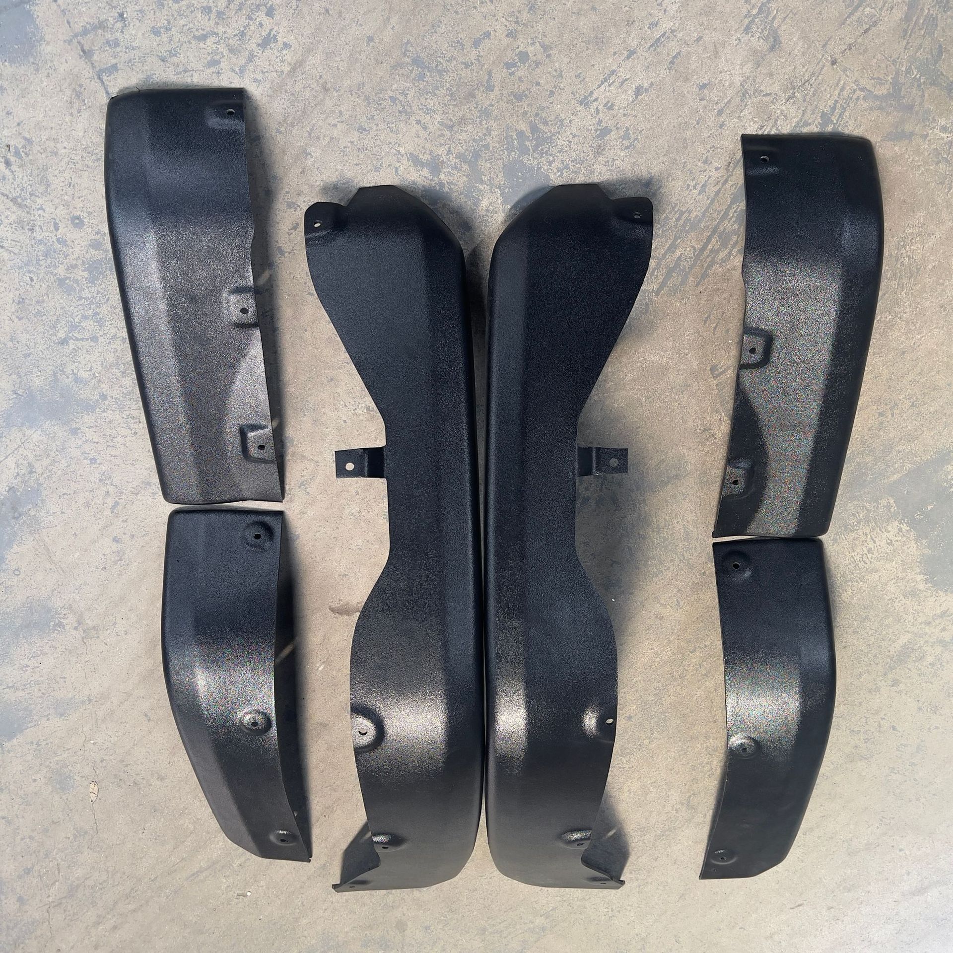 Suitable for 2019+ Suzuki Jimny JB74, five-door model, widened wheel arches, mudguards, and off-road modification accessories