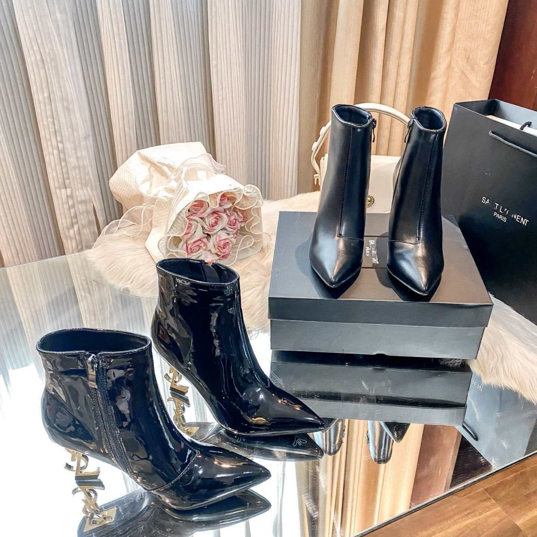 字母跟杨树林女2025新款法式高跟侧接链短靴尖头细跟漆皮马丁靴子