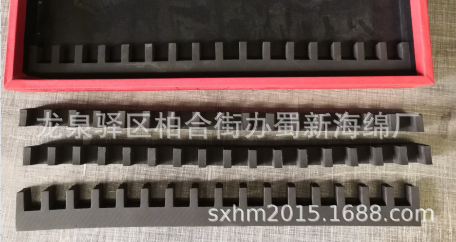 厂家供应一体成型白色45度EVA成型异型铝箱泡沫/汽车零部件卡槽