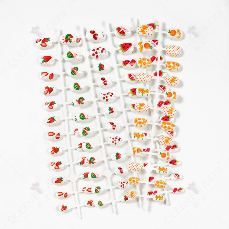 Procesamiento personalizado de la serie de frutas de verano para niños uña falsa 24 piezas de dibujos animados en una caja de dibujos animados desmontable piezas de manicura