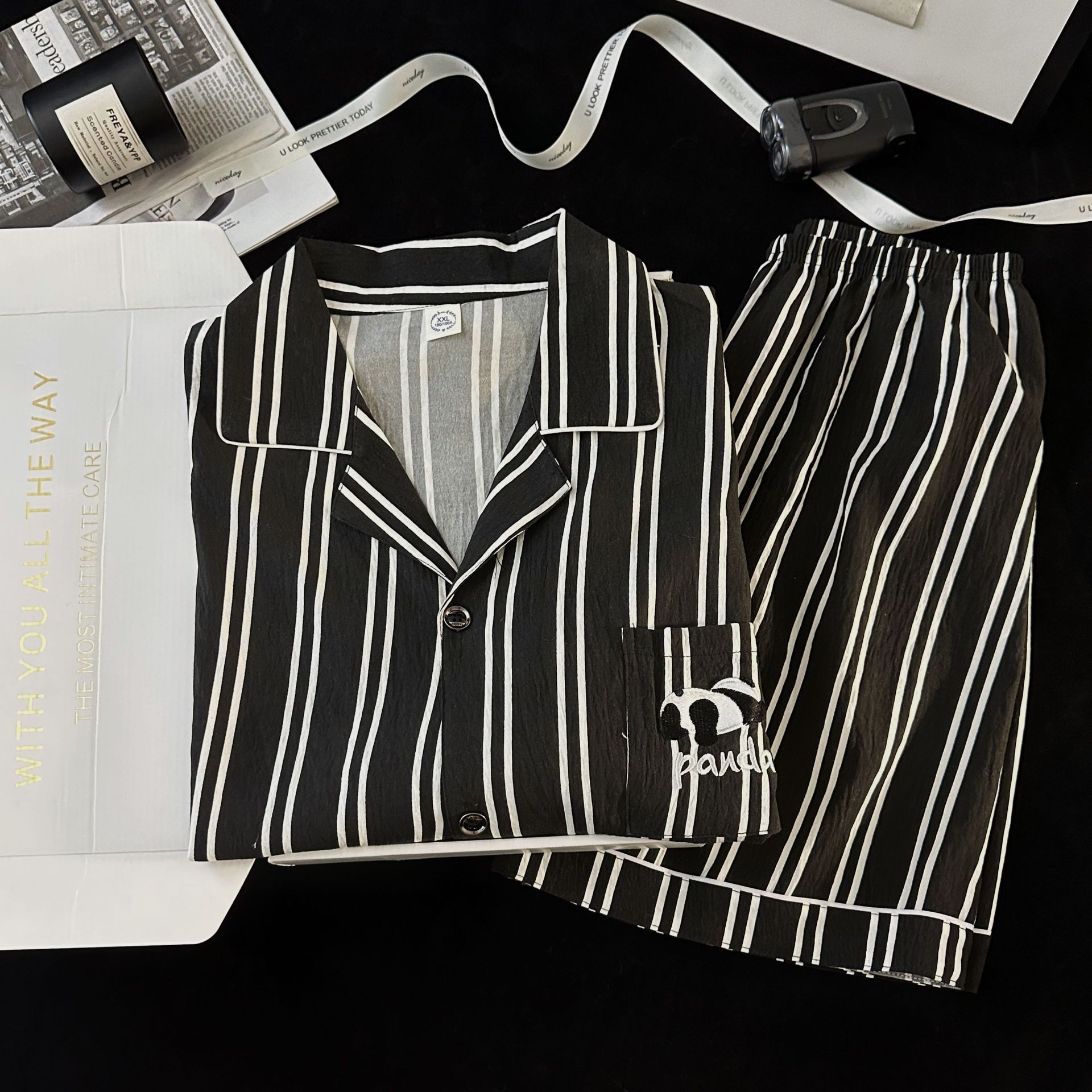 2025 nuevo pijama negro simple pantalones cortos de manga corta de verano para hombre traje juvenil ropa de hogar informal