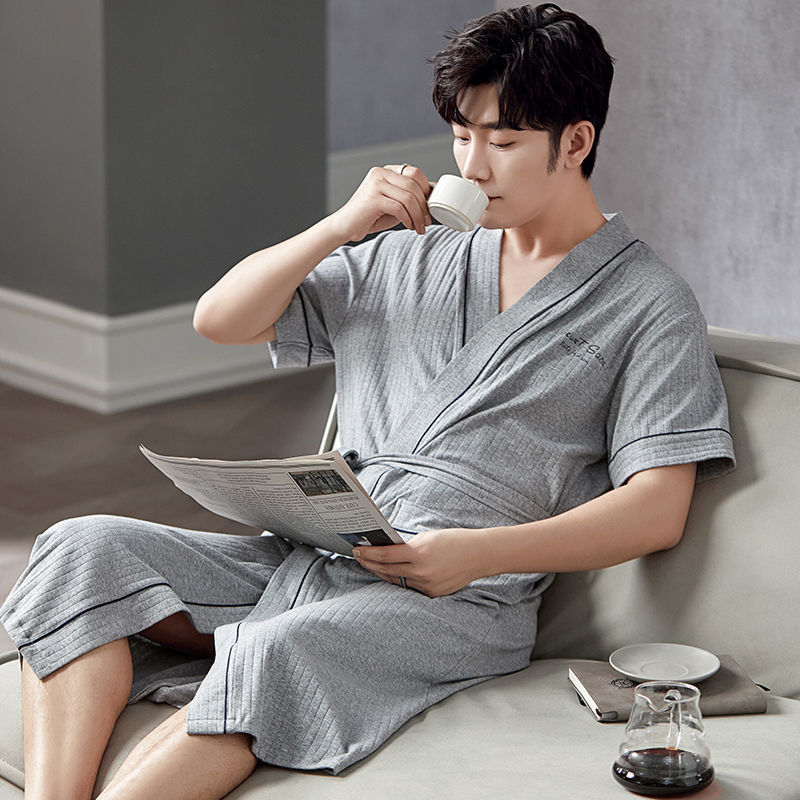 Verano de los hombres de algodón de manga corta delgada de estilo japonés de media longitud de los hombres más tamaño Albornoz pijamas de verano