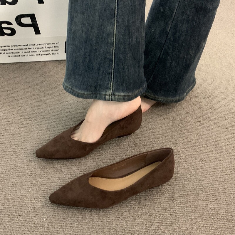 French-Style Niche Brown Single Shoes for Women, 2025 Spring and Autumn Wedge Heels, Elegant Pointed Toe, Commuter Shoes, Grandma Shoes