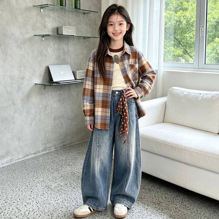 Girls' retro silk scarf, curved pants, autumn 2026 new style shirt, base shirt, jeans, three-piece set for older children, trendy Girls' retro silk scarf, curved pants, autumn 2026 new style shirt, base shirt, jeans, three-piece set for older children, trendy