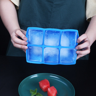 Food Grade Silicone Ice Cube Six Square Ice Cube Mold with Lid Whiskey Ice Mold Dust-proof Anti-Cross-flavor Ice Maker
