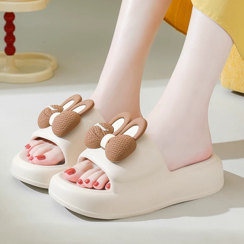 Thick-Soled Slippers with a Stepping-On-Clouds Feel for Women, Summer High-Appearance-Value Cute Bowknot Slippers with a Girly Touch, Suitable for Home and Bathroom, Non-Slip