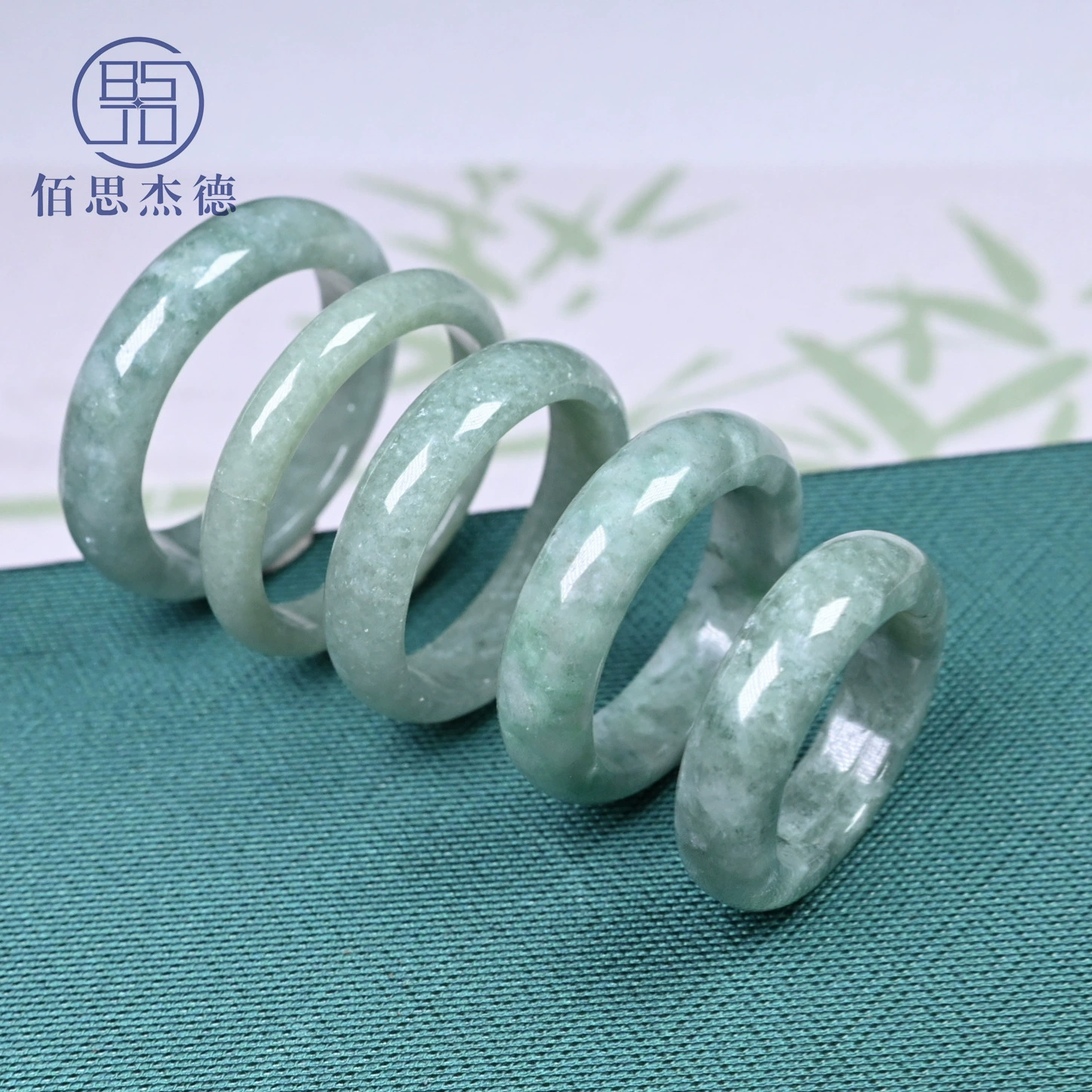 Натуральный изумруд А. Соевые кольца для мужчин и женщин