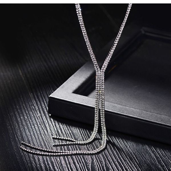 Collana lunga con nappe strass stile coreano semplice brillante_voghion.com