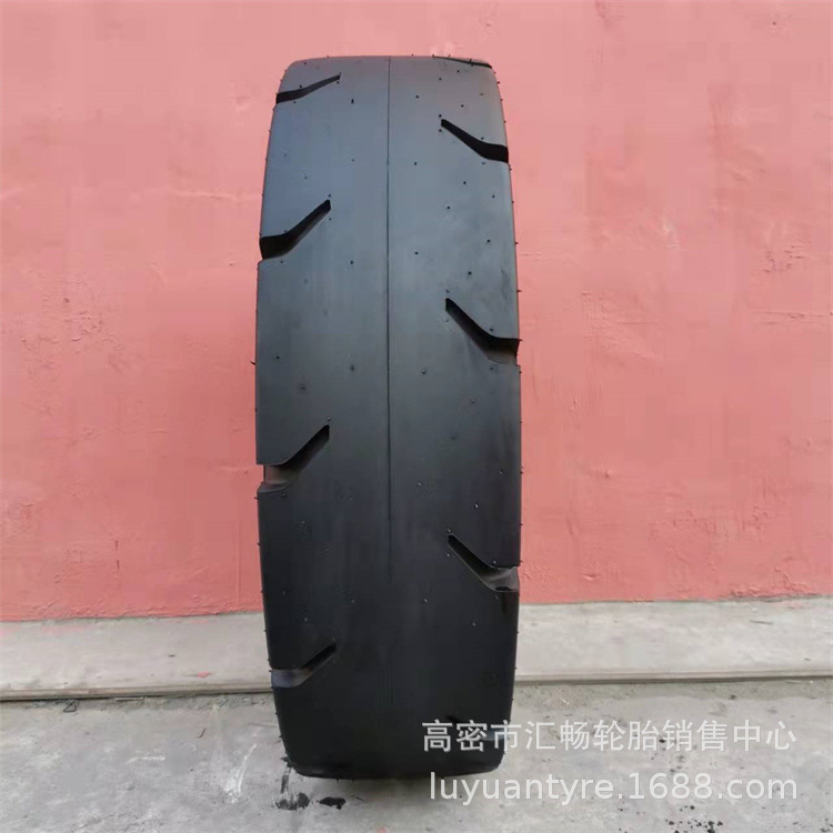 矿井轮胎 鲁飞 9.75-18 光面铲运机轮胎 光面轮胎 10.00/11.00-20