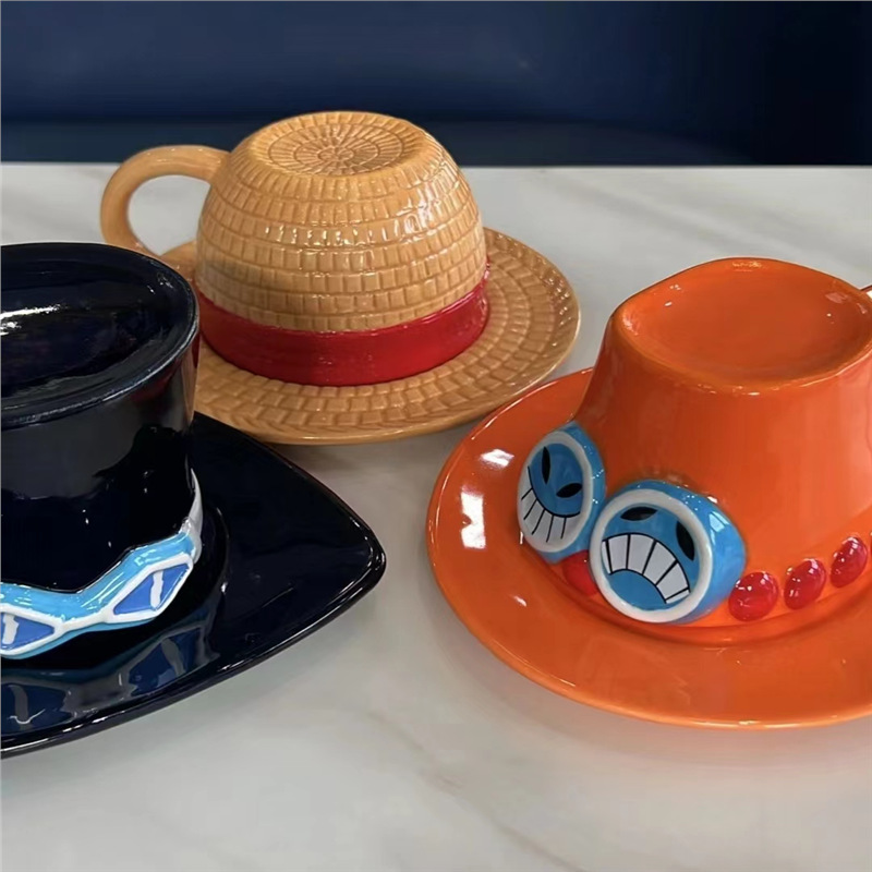 Uno de los piratas perímetro luffy sombrero taza coleccionista ASL sombrero dibujos animados taza de cerámica doméstica decoración de escritorio creativa