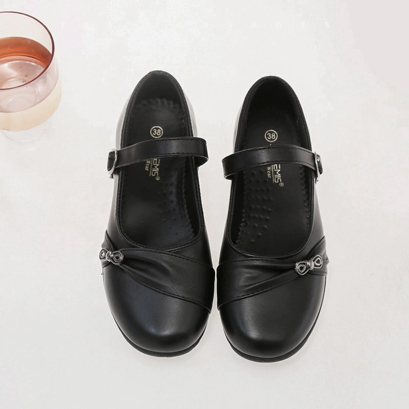 Женские черные кожаные туфли, бабушкины туфли, студенческие туфли с квадратным носком, однорядная пряжка, детские модельные туфли среднего и большого размера, нескользящие кожаные туфли на плоской подошве.