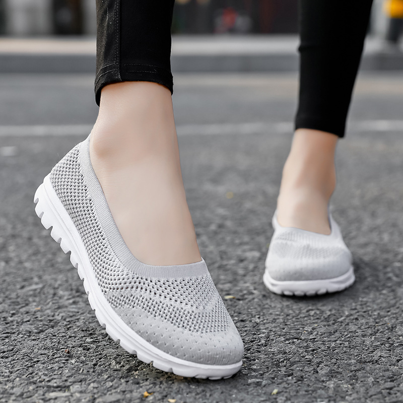 Spring new mesh women's shoes flat soft comfortable sneakers shallow hollow breathable casual women's shoes 35-42