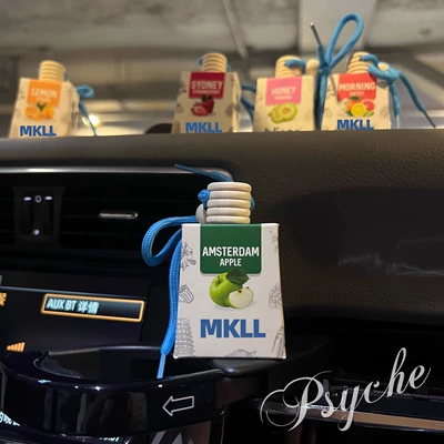 Car Hanging Perfume Souvenir, Car Perfume Aromatherapy - apple-apple-like-shampoo