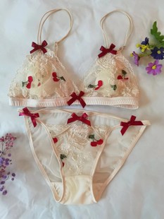 New French Style Bra Set Sexy Underwear Big Chest Small Chest Corset Girl Triangle Cup Underwear Set