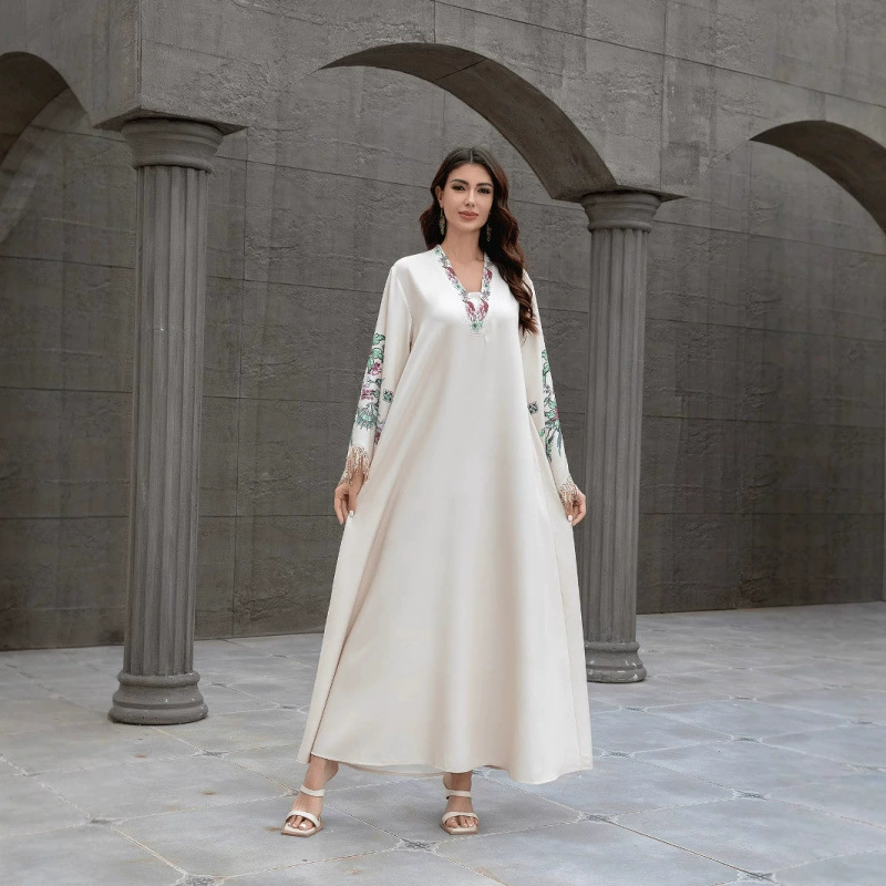 Элегантное арабское платье Абайя с вышивкой, V-образным вырезом и кистями, для женщин-мусульманок, трансграничная торговля Ближнего Востока