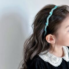 新型の気質の立体のスパンコールの小さい蝶の子供の波のカチューシャの赤ちゃんのカチューシャの頭のボタン