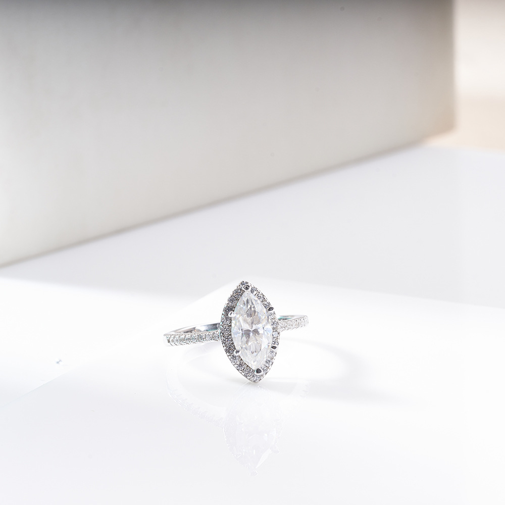 Anillo de diamantes de diam