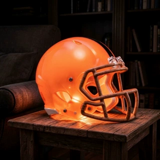 跨境创新热销可爱潮流便携LED Football Helmet Lamp橄榄球头盔灯
