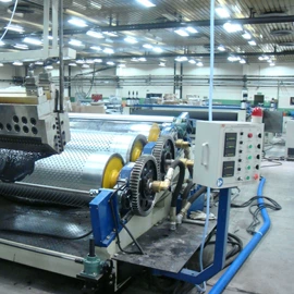 塑料板材设备;其他塑料机械;塑料挤出机