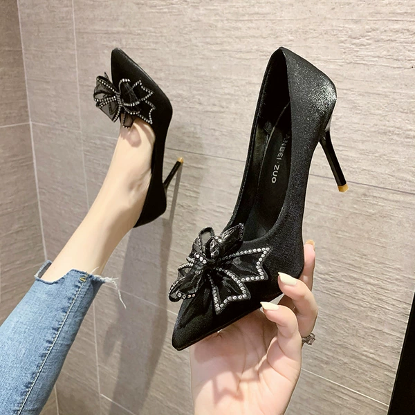 Black single shoes (7cm)