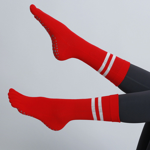Summer and Autumn Bestselling Fashion Medium-height Non-slip Silicone Pointed-toe Athletic Socks with High Elasticity for Parallel Bars, Calf Pressure Yoga Toe-separation Socks