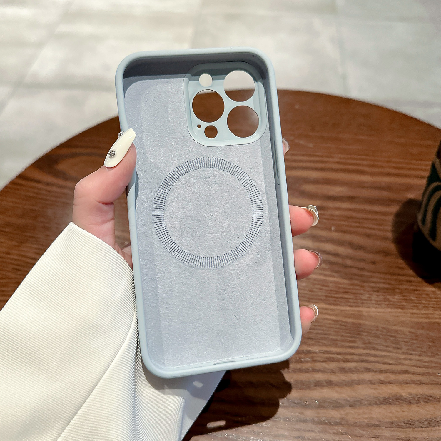 Liquid Silicone Magnetic Case For Iphone 14 15 Pro Protective Cover_voghion.com