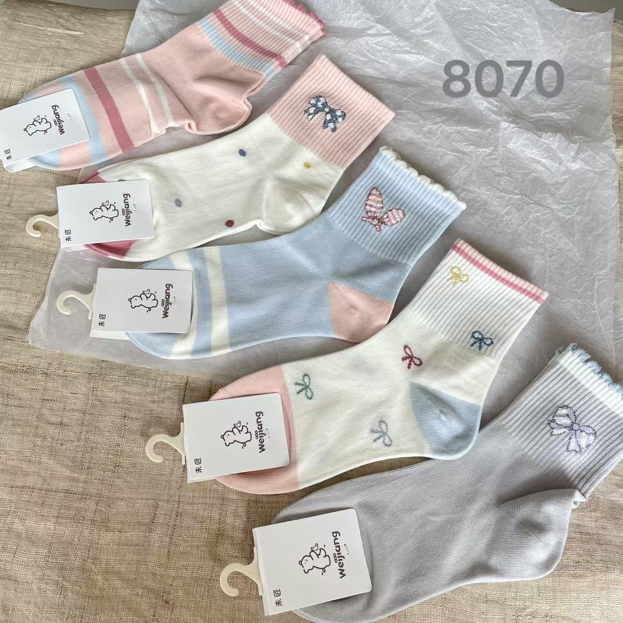 子供靴下レタートレンディな靴下ストライプカレッジスタイル女の子靴下ピンク甘いクールなスタイルスポーツソックス卸売トレンド