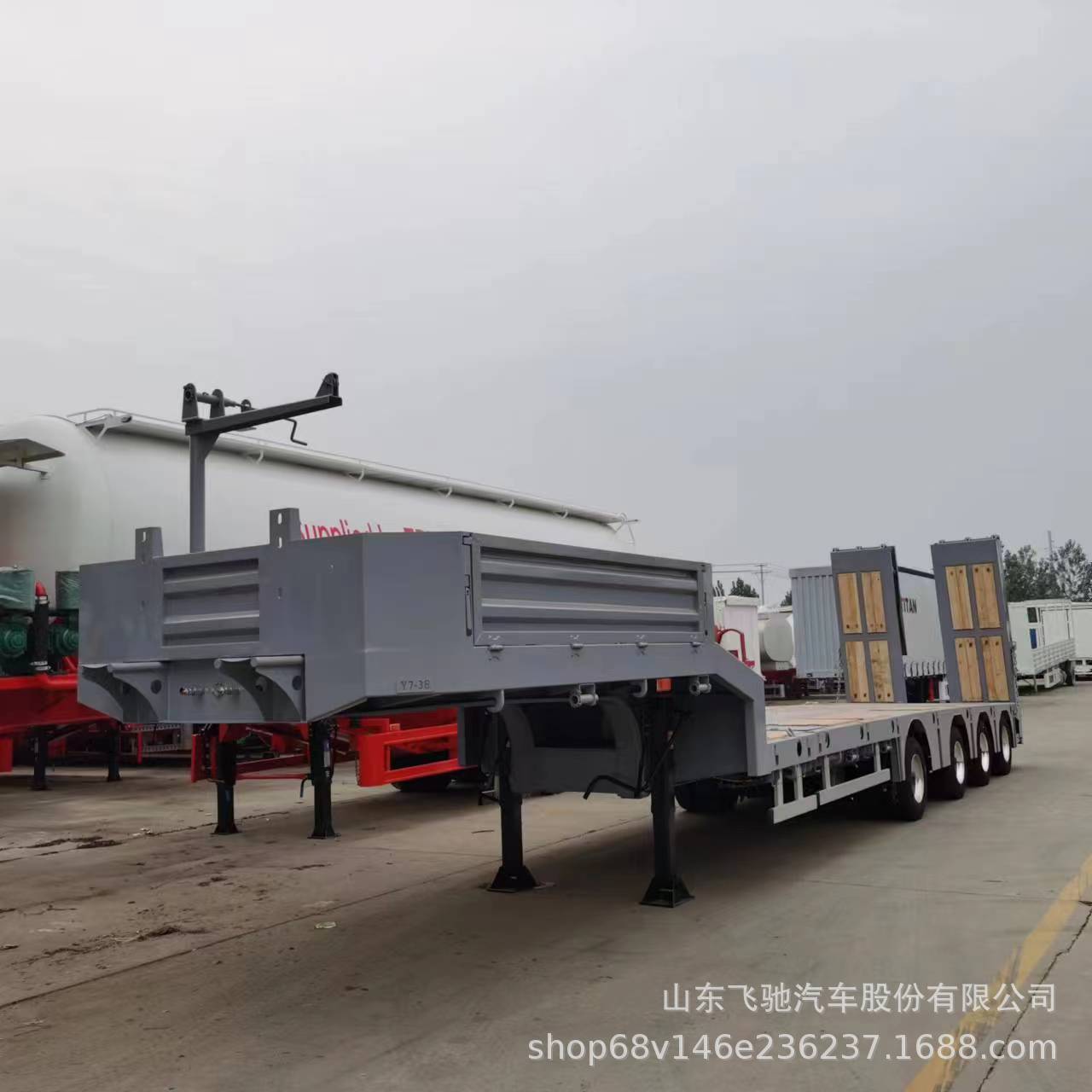 工厂价格外贸出口4轴80吨工程机械设备装载钢木结合低平板半挂车