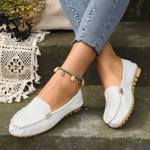 2024 Summer 35-44 Plus Size Mother's Single Strap Nurse Shoes Lazy One-Piece Flat Casual Bean Shoes for Women, Imported