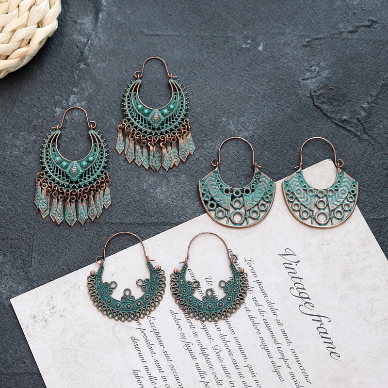 1 Set Retro Flower Alloy Turquoise Seed Bead Handmade Women's Drop Earrings display picture 16